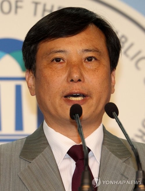 ▲ 통합진보당 조준호 공동대표가 9일 국회 정론관에서 열린 비례대표 부정경선 파문과 관련 기자회견에서 발언하고 있다. ⓒ 연합뉴스