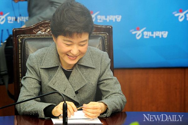▲ 박근혜 새누리당 비상대책위원장의 지지율이 50%를 넘어섰다. ⓒ 연합뉴스