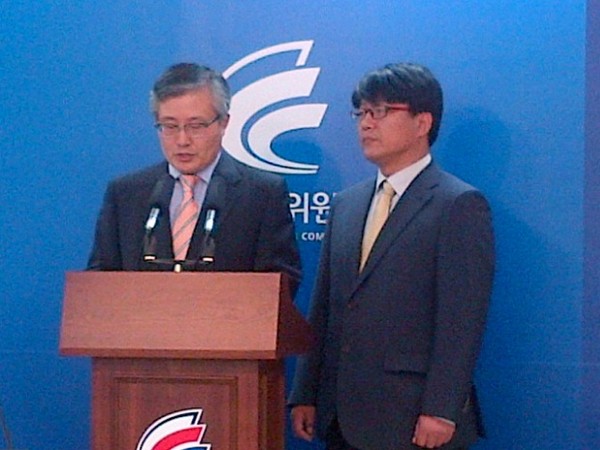 ▲ 왼쪽부터 방통위 김충식 상임위원, 양문석 위원.