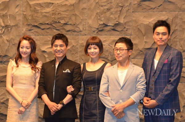 ▲ 왼쪽부터 이세은, 임창정, 서영희, 이문식, 최규환.