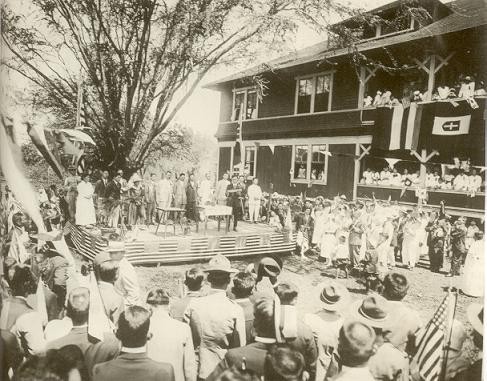 ▲ 이승만이 한성정부의 ‘집정관총재’로 선출된 다음 호놀룰루의 에서 개최된 이승만 대통령 취임 축하행사.