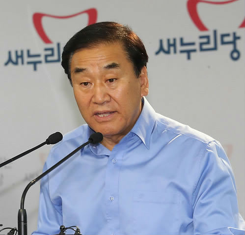 ▲ 대선 출마를 선언한 새누리당 이재오 의원이 10일 여의도 당사에서 기자회견을 갖고 있다. ⓒ연합뉴스