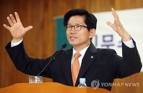 ▲ 김문수 경기지사가 지난 8일 대구대학교에서 특강을 하고 있다. ⓒ연합뉴스