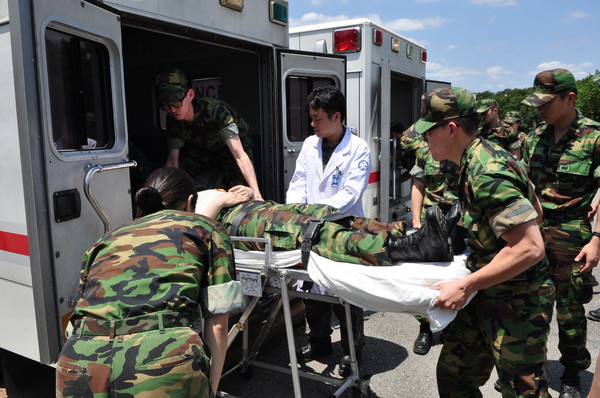 ▲ 응급환자를 살리려면 처치가 가능한 시간 내에 수송해야 한다. 이를 '골든아워'라고 부른다.