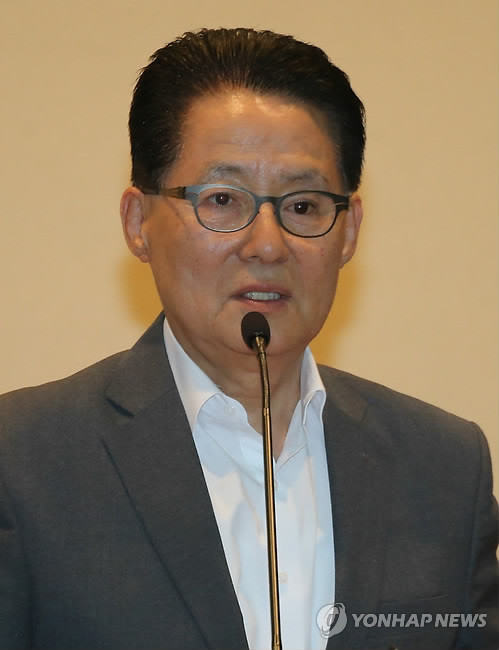 ▲ 검찰의 칼 날이 이상득을 넘어 박지원을 향하고 있다.ⓒ