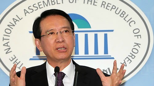 ▲ 김형오 전 국회의장은 29일 새누리당 대선후보 경선룰 갈등을 두고 비박(非朴·비박근혜)주자들의 손을 들어줬다. ⓒ 연합뉴스