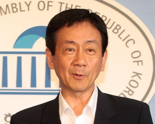 ▲ 새누리당은 3일 진영 정책위의장을 필두로 12월 대선을 앞두고 '대선공약 기획단'을 만들기로 했다. ⓒ 연합뉴스