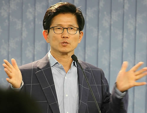 ▲ 김문수 경기지사가 12일 오후 2시 기자회견을 갖고 경선 참여를 선언할 예정이다. ⓒ연합뉴스