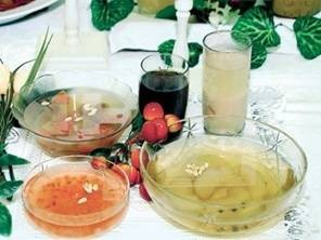 ▲ ▲ 수정과(조선민속잡지에 실린 실제 평양 수정과와 향설고 사진)