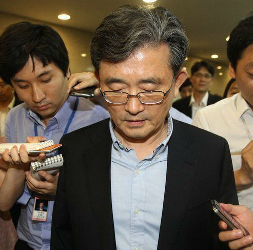 ▲ '정두언 사태'에 대한 책임을 지고 물러난 새누리당 이한구 원내대표 ⓒ연합뉴스