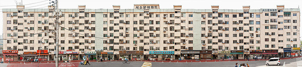 ▲ 최중원 '아파트' ©한미사진미술관제공