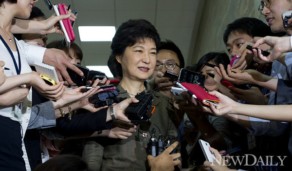 ▲ 새누리당 박근헤 대통령 경선 후보가 19일 부산을 찾아 여성부문 정책을 발표한다. ⓒ 양호상 기자