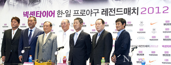 ▲ '레전드매치' 기자회견에 참석한 (왼쪽부터)사사키 가즈히로, 가요하라 가즈히로. 후지타 타이라, 장훈, 김성근, 김인식, 이종범ⓒ양호상기자