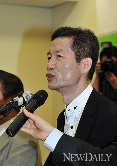 ▲ 지난25일 서울 중구 사회복지공동모금회에서 열린 북한인권운동가 김영환 석방 기자회견에서 김영환씨가 발언하고 있다. ⓒ 뉴데일리(자료사진) 양호상 기자