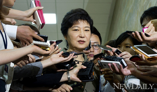 ▲ 새누리당의 '공천헌금 파문'으로 소폭 하락했던 박근혜 전 비대위원장의 지지율이 반등했다. ⓒ 뉴데일리