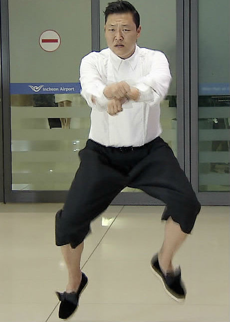 ▲ 팝스타 저스틴 비버 측과의 업무 협의를 위해 미국을 방문했던 가수 싸이가 열흘간의 일정을 마치고 25일 귀국했다. ⓒ연합뉴스