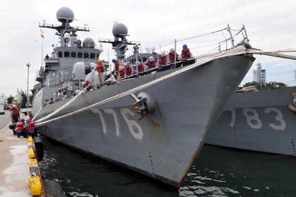 ▲ 인천항으로 피항 중인 해군 2함대 소속 초계함들.