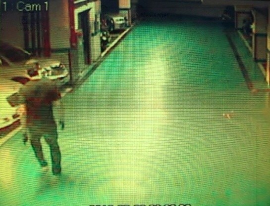 ▲ 김동현의 범행 장면이 찍힌 CCTV 화면 캡처.