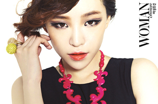 ▲ 여성조선 9월호 화보에서 콘셉트 글램, 섹시화보