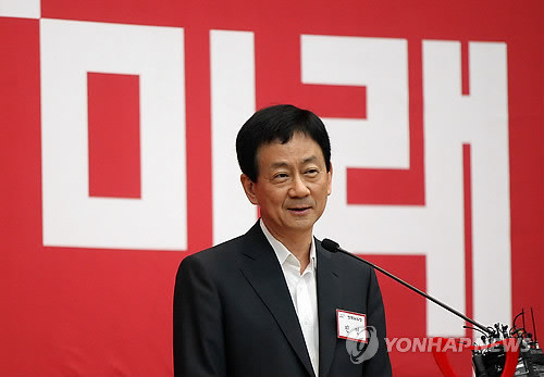 ▲ 새누리당 진영 정책위의장은 4일 성범죄 양형강화 기준을 국회가 마련해야 한다고 말했다. ⓒ 연합뉴스