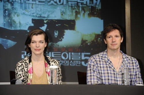 ▲ 왼쪽부터 밀라 요보비치, 폴 앤더슨.