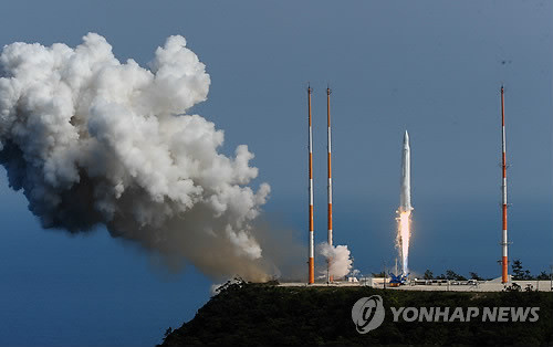 ▲ 사진은 지난 2010년 6월 나로호 이륙장면.ⓒ 연합뉴스