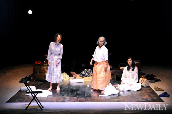 ▲ 연극 '달빛 속으로 가다'ⓒ세종문화회관 제공