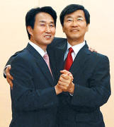 ▲ 박명기교수(왼쪽)에게 2억원을 준 곽노현 피고.