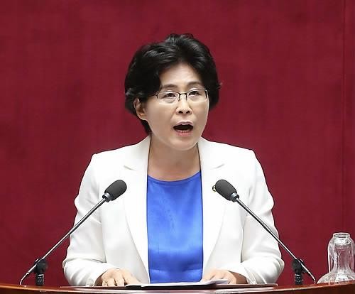 ▲ 민주통합당 유승희 의원은 7일 최근 3년간 불법대출 등 스팸 문자 메시지에 대한 정부의 수사가 거의 이뤄지지 않았다고 지적했다. ⓒ 연합뉴스