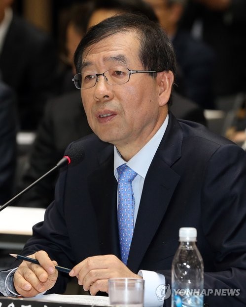 ▲ 23일 오전 서울시청에서 열린 국회 환경노동위원회 서울시 국정감사에서 박원순 시장이 의원들의 질의에 답변하고 있다.ⓒ 연합뉴스