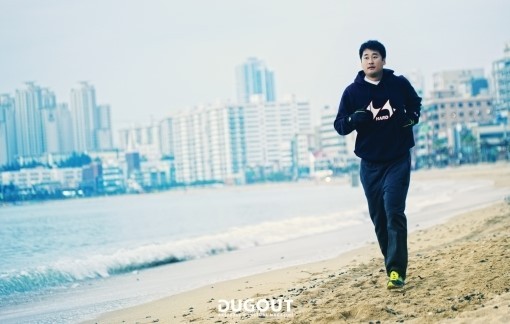 ▲ 부산에서 훈련중인 백차승 선수.ⓒ덕아웃