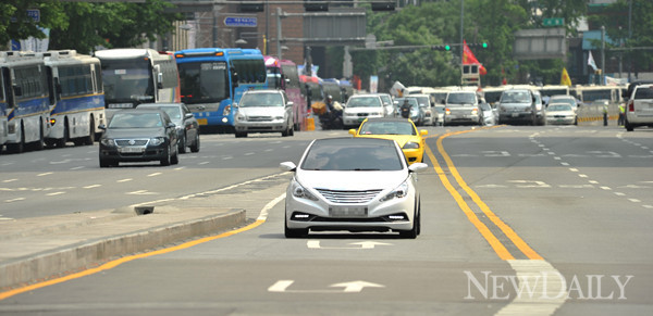 ▲ 지난 6월 20일 택시 총파업 당시 오후의 태평로. 차들이 시원스레 달리고 있다.