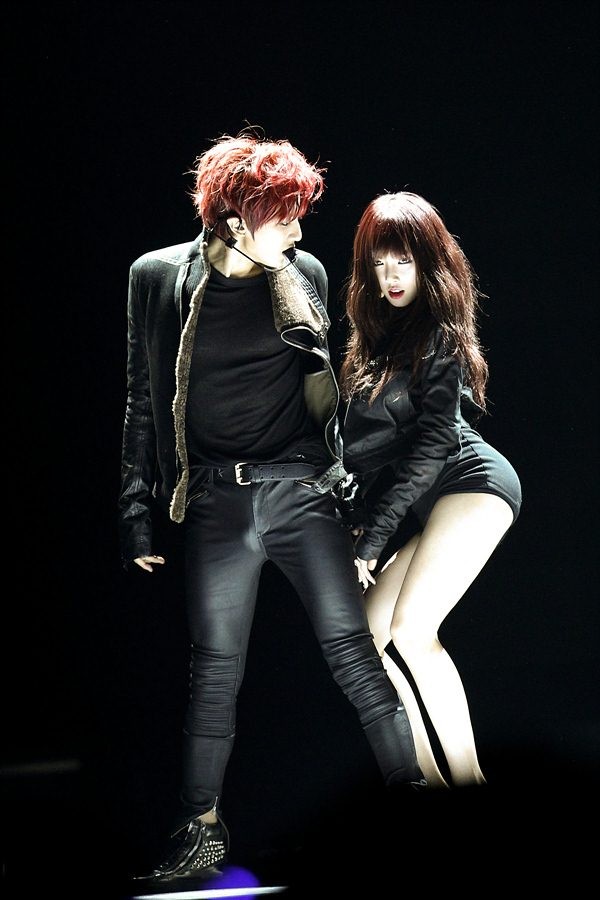 ▲ 트러블 메이커, 현아-현승