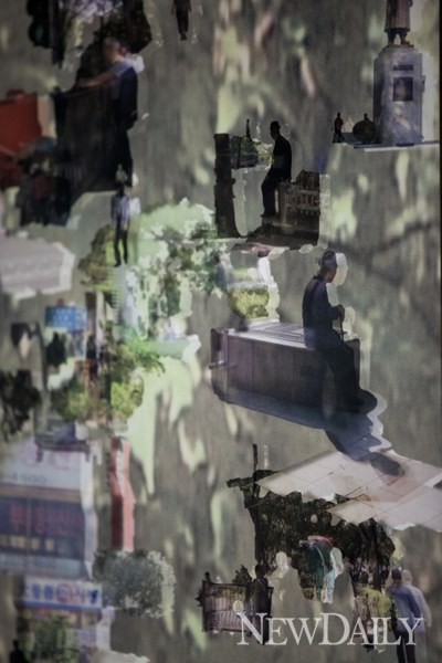 ▲ 밝은 방(부분), 70cmx200cm(6pieces), printed on acrylic pannel, 2012 ⓒ 이명진