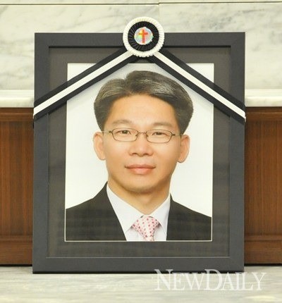 ▲ 1일 박근혜 후보의 강원도 유세를 보좌하다 교통사고 사망한 故 이춘상 보좌관 ⓒ 이종현 기자