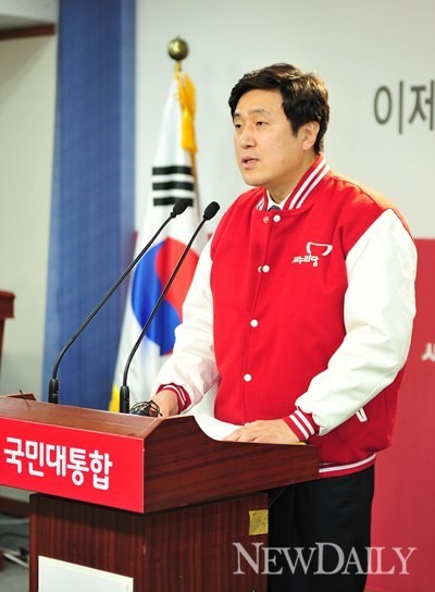 ▲ 새누리당 중앙선대위 안형환 대변인 ⓒ 정상윤 기자