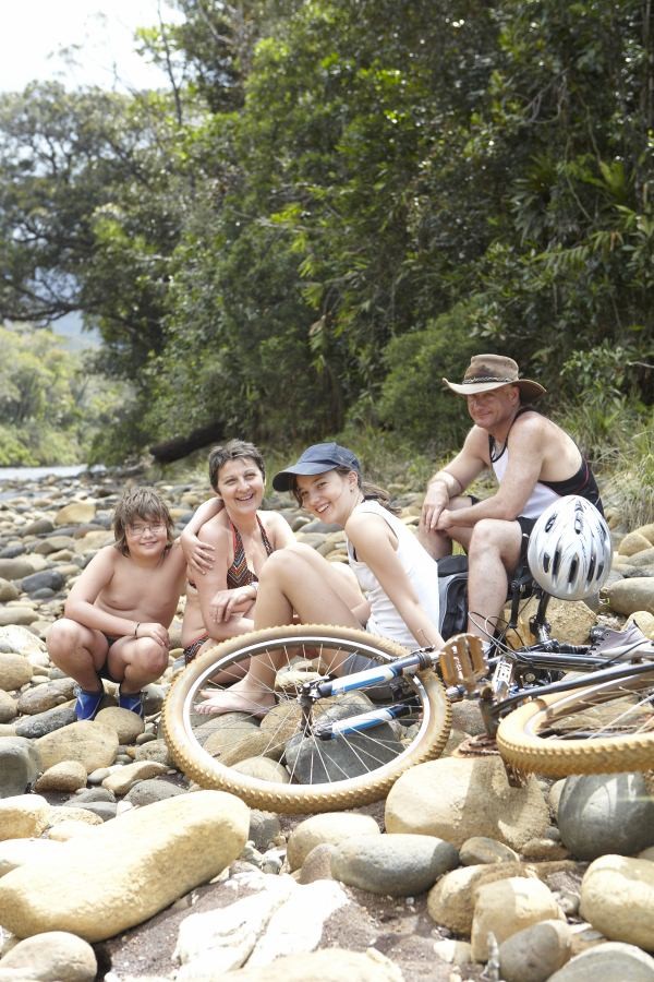 ▲ 블루 리버 파크는 트레킹이나 하이킹에도 제 격이다. 프랑스에서 온 자전거 하이킹 가족을 만났다.