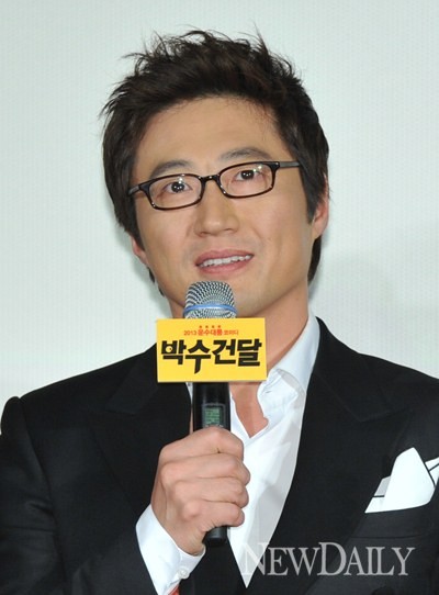 ▲ 영화 '박수건달' 기자간담회에 참여한 박신양ⓒ이종현 기자