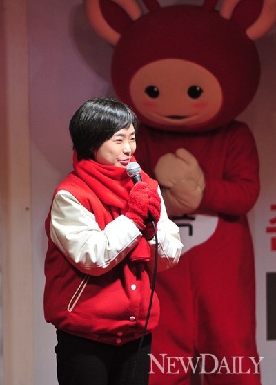 ▲ 새누리당 박근혜 후보 지원 유세에 나선 손수조 미래세대위원장 ⓒ정상윤 기자