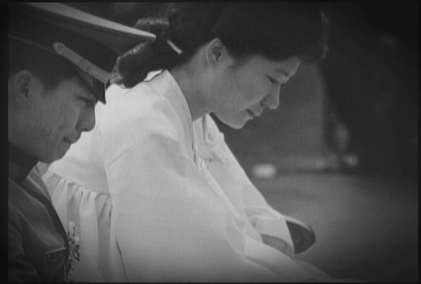 ▲ 새누리당 박근혜 대통령 당선자의 1979년 박정희 대통령 서거 당시 모습. ⓒ 박근혜 당선자 페이스북