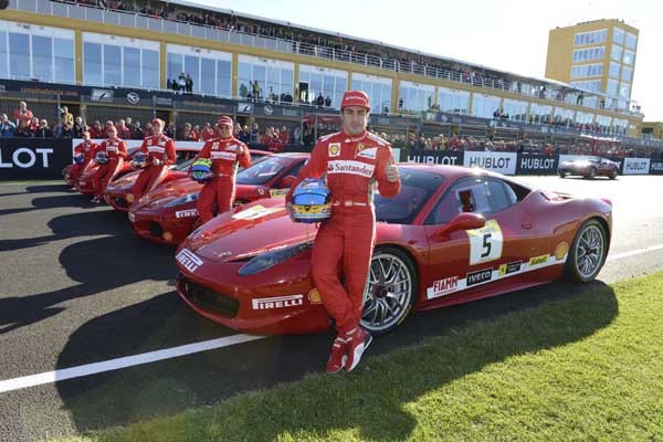 ▲ 페라리의 F1팀인 스쿠데리아 팀도 행사에 참가했다.