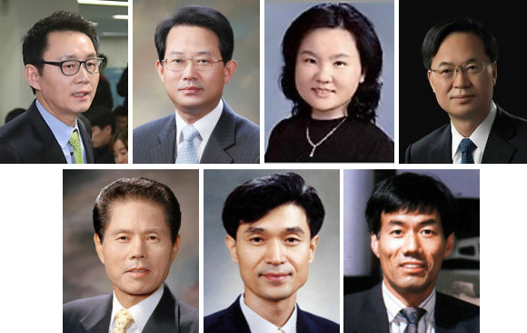 ▲ 처음 박근혜 당선인과 손발을 맞추게된 7인. 첫줄 왼쪽부터 윤창중 대변인, 류성걸 의원, 이혜진 교수, 이승종 교수. 둘째줄 왼쪽부터 박흥석 회장, 모철민 사장, 유민봉 교수. ⓒ 연합뉴스