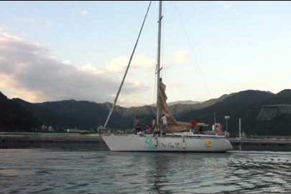 ▲ 이외수 씨가 '집필활동을 위해서' 구입했다는 요트 '여여'호.