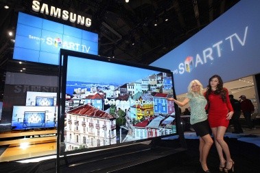 ▲ ⓒCES서 공개한 110형 UHDTV.