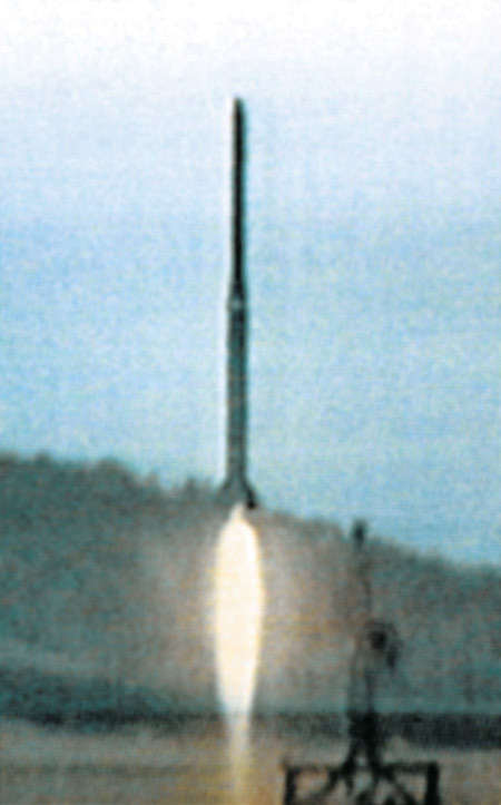 ▲ 북한의 ICBM 대포동1호 미사일 발사실험.