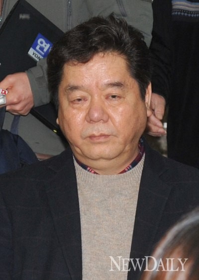 ▲ 김태희의 '연인'으로 알려진 가수 비가 군복무규율 위반으로 곤욕을 치르고 있다.