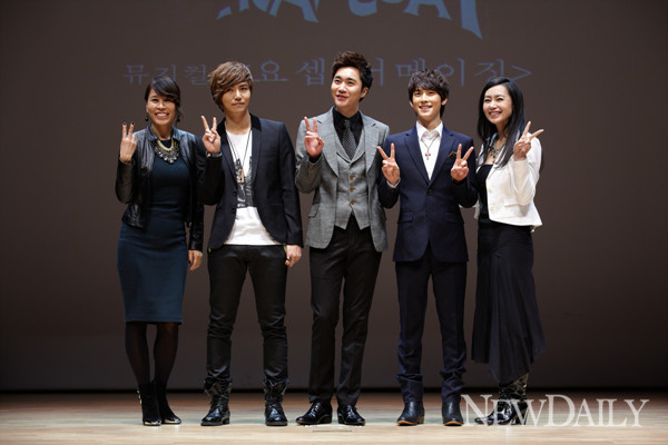 ▲ 최정원, 정동하, 조성모, 임시완, 김선경