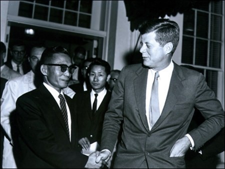 ▲ 박정희, 케네디