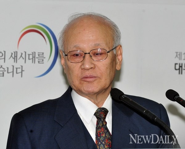 ▲ 김용준 국무총리 후보자가 29일 저녁 자진사퇴의 뜻을 전했다. ⓒ 이종현 기자