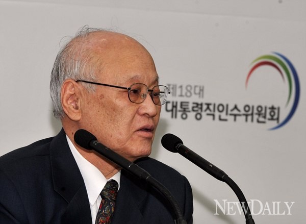 ▲ 김용준 전 국무총리 지명자가 1일 오전 자신의 자진사퇴에 대한 해명 자료를 냈다. ⓒ 뉴데일리